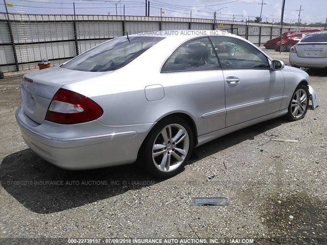 WDBTJ56J66F197039 - 2006 MERCEDES-BENZ CLK 350 SILVER photo 4