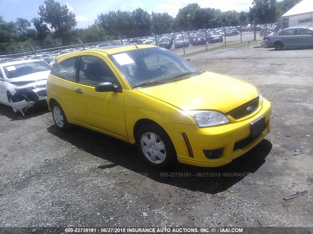 1FAFP31N57W143606 - 2007 FORD FOCUS ZX3/S/SE/SES YELLOW photo 1