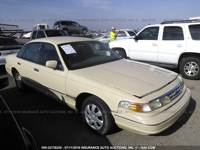 2FALP7467TX105579 - 1996 FORD CROWN VICTORIA LX CREAM photo 1