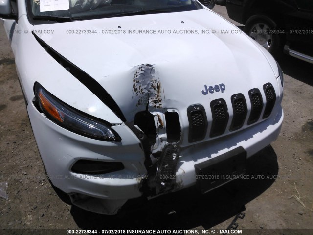 1C4PJLCS5EW206154 - 2014 JEEP CHEROKEE LATITUDE WHITE photo 6