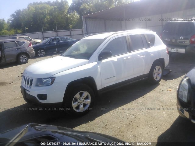 1C4NJCBA0FD313223 - 2015 JEEP COMPASS SPORT WHITE photo 2