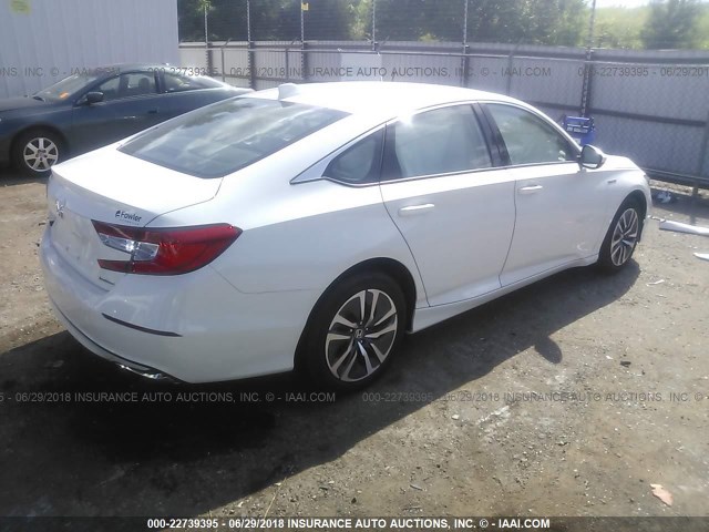 1HGCV3F12JA000823 - 2018 HONDA ACCORD HYBRID WHITE photo 4