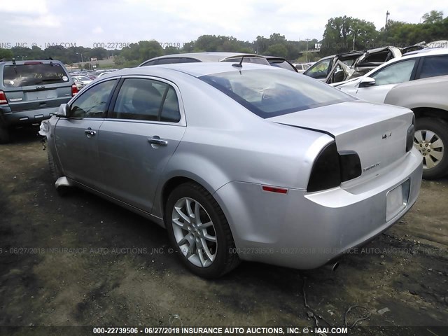 1G1ZE5EB1A4143946 - 2010 CHEVROLET MALIBU LTZ 银色 照片 3