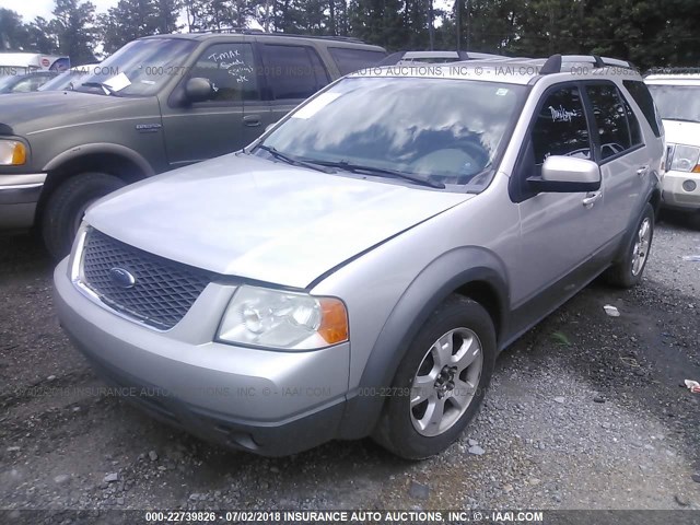 1FMDK02107GA19145 - 2007 FORD FREESTYLE SEL SILVER photo 2