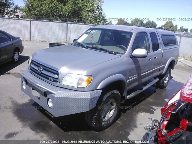 5TBBT48192S311813 - 2002 TOYOTA TUNDRA ACCESS CAB LIMITED SILVER photo 2