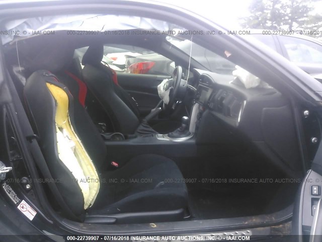 JF1ZNAA18D2700581 - 2013 TOYOTA SCION FR-S BLACK photo 5