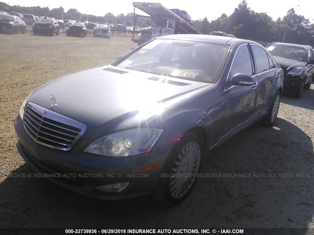 WDDNG86X08A202577 - 2008 MERCEDES-BENZ S 550 4MATIC GRAY photo 2