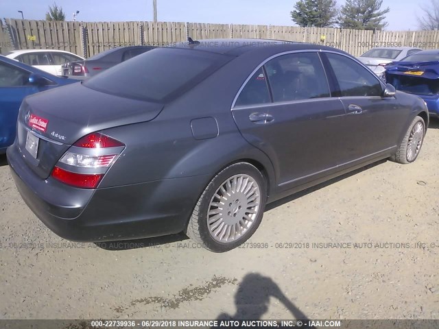 WDDNG86X08A202577 - 2008 MERCEDES-BENZ S 550 4MATIC GRAY photo 4