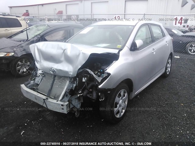 2T1KU40E39C166466 - 2009 TOYOTA COROLLA MATRIX  SILVER photo 2