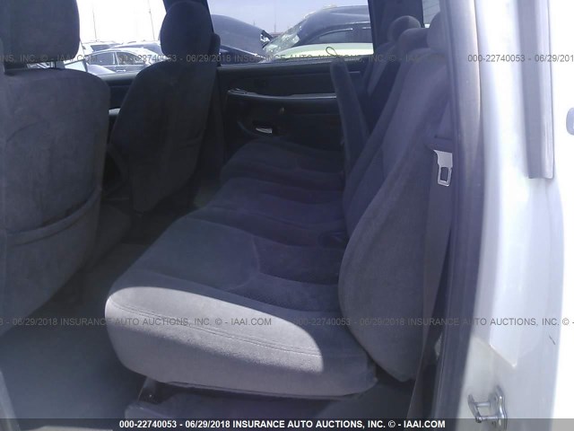 1GCHC23U77F153485 - 2007 CHEVROLET SILVERADO C2500 HEAVY DUTY WHITE photo 8