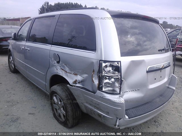 2A4RR5D13AR450790 - 2010 CHRYSLER TOWN & COUNTRY TOURING SILVER photo 3