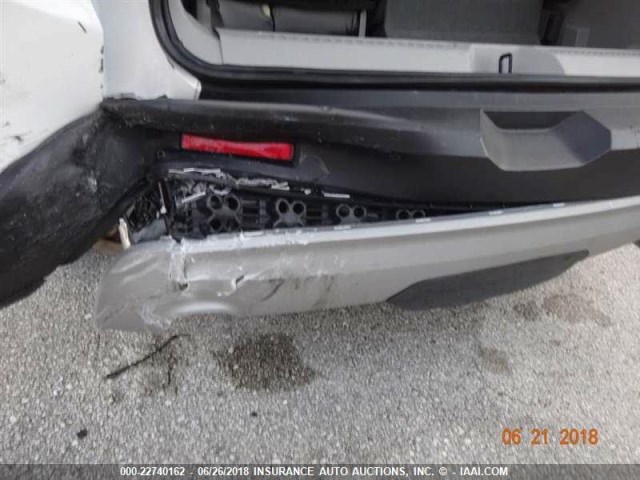 1GKKNMLS5JZ203899 - 2018 GMC ACADIA SLT-1 Biały zdjęcie 11