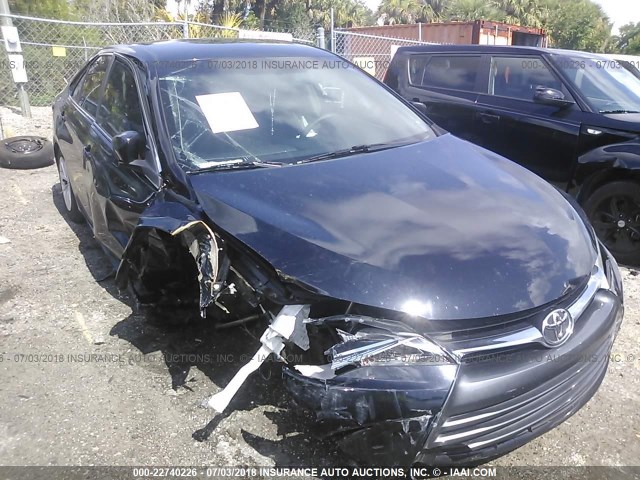 4T1BF1FK0GU587658 - 2016 TOYOTA CAMRY LE/XLE/SE/XSE BLACK photo 1