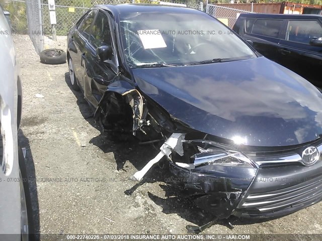 4T1BF1FK0GU587658 - 2016 TOYOTA CAMRY LE/XLE/SE/XSE BLACK photo 6