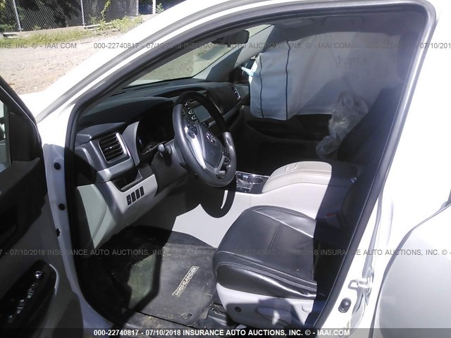 5TDBKRFH0FS108015 - 2015 TOYOTA HIGHLANDER LE/LE PLUS 白色 照片 5