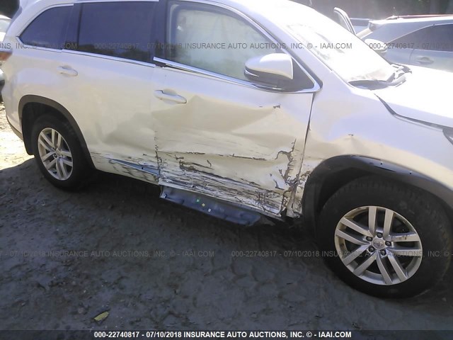 5TDBKRFH0FS108015 - 2015 TOYOTA HIGHLANDER LE/LE PLUS 白色 照片 6