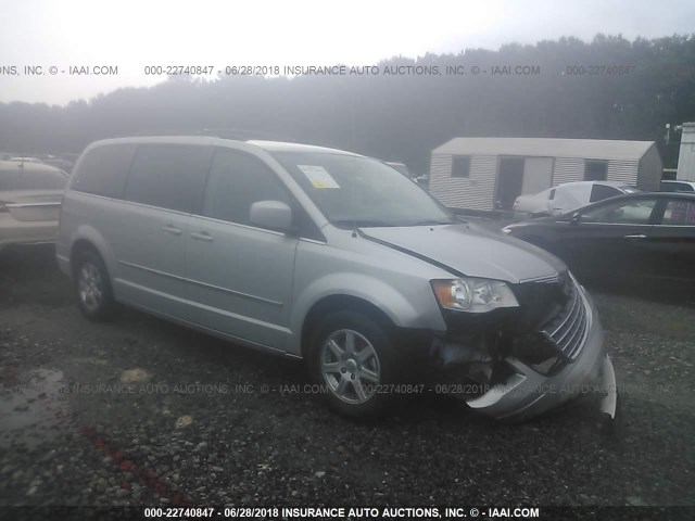 2A4RR5D11AR435169 - 2010 CHRYSLER TOWN & COUNTRY TOURING SILVER photo 1