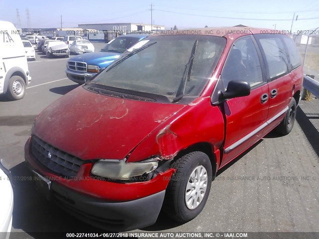 2P4GP25R1VR301513 - 1997 PLYMOUTH VOYAGER RED photo 2