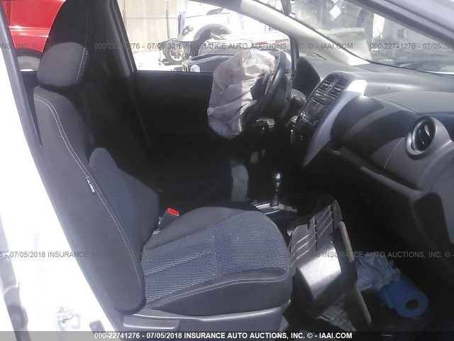 3N1CE2CP6GL390170 - 2016 NISSAN VERSA NOTE S/S PLUS/SV/SL/SR WHITE photo 5