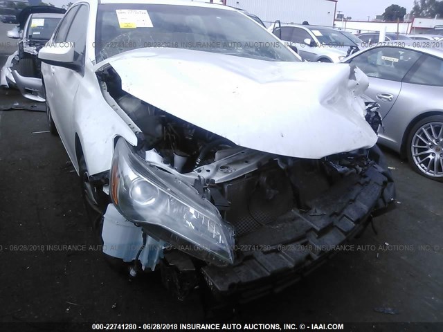 4T1BF1FK3HU276209 - 2017 TOYOTA CAMRY LE/XLE/SE/XSE WHITE photo 6