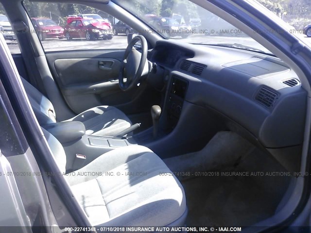 4T1BG22K9YU665431 - 2000 TOYOTA CAMRY CE/LE/XLE 锡色 照片 5