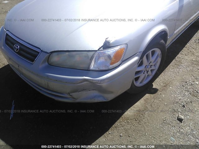 4T1BF28K1YU104568 - 2000 TOYOTA CAMRY LE/XLE SILVER photo 6