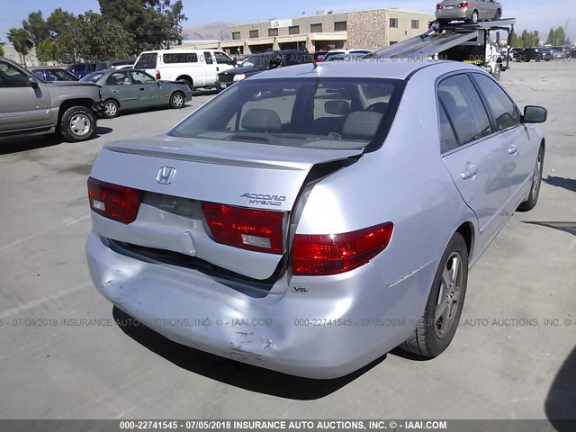 JHMCN36555C015083 - 2005 HONDA ACCORD HYBRID SILVER photo 4