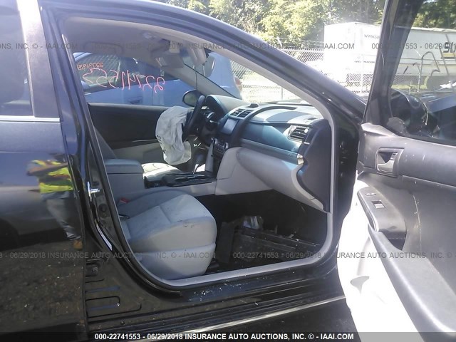 4T4BF1FK3CR240342 - 2012 TOYOTA CAMRY SE/LE/XLE GREEN photo 5