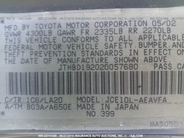 JTHBD192020057680 - 2002 LEXUS IS 300 GRAY photo 9