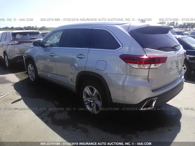 5TDDZRFH6HS375943 - 2017 TOYOTA HIGHLANDER LIMITED/LTD PLATINUM SILVER photo 3