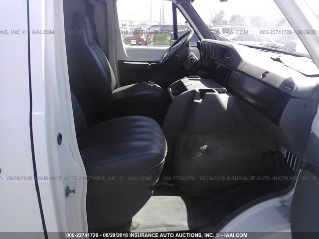 2B7HB21Z0SK507570 - 1995 DODGE RAM VAN B2500 WHITE photo 5