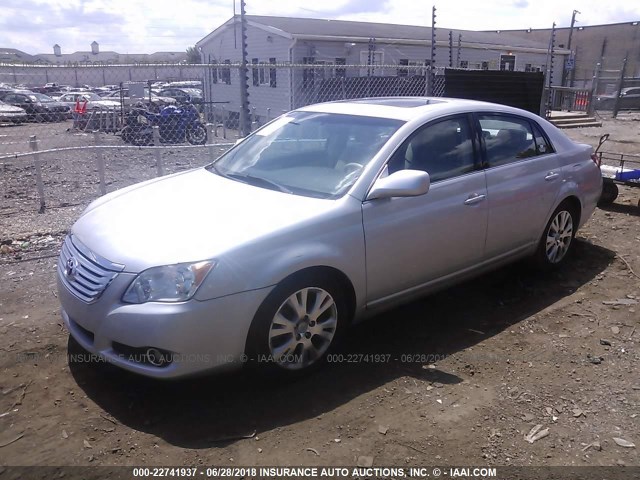 4T1BK36B68U287969 - 2008 TOYOTA AVALON XL/XLS/TOURING/LIMITED SILVER photo 2