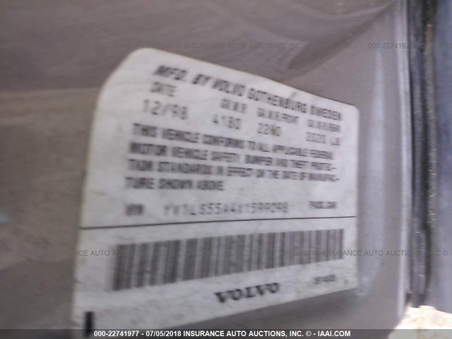 YV1LS55A4X1599098 - 1999 VOLVO S70 SILVER photo 9