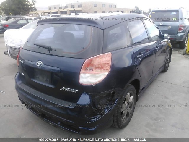2T1KR32E63C031448 - 2003 TOYOTA COROLLA MATRIX XR BLUE photo 4