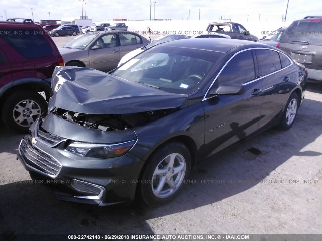 1G1ZB5ST0HF136894 - 2017 CHEVROLET MALIBU LS ნაცრისფერი ფოტო 2
