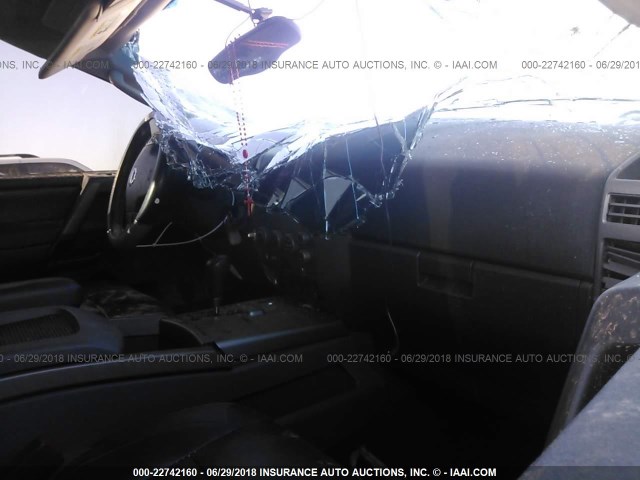 5N1AA08B15N727371 - 2005 NISSAN ARMADA SE/LE SILVER photo 5