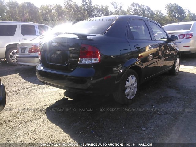 KL1TD56616B680666 - 2006 CHEVROLET AVEO LS BLACK photo 4