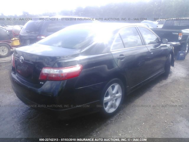 4T1BE46K68U214209 - 2008 TOYOTA CAMRY CE/LE/XLE/SE BLACK photo 4