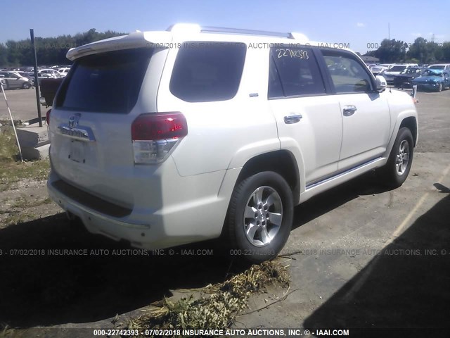 JTEBU5JR8C5109297 - 2012 TOYOTA 4RUNNER SR5/LIMITED/TRAIL WHITE photo 4