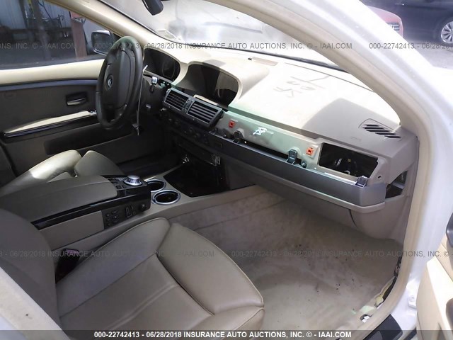 WBAGL63444DP71855 - 2004 BMW 745 I WHITE photo 5