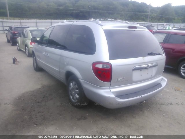 2C8GT64L34R573319 - 2004 CHRYSLER TOWN & COUNTRY LIMITED SILVER photo 3