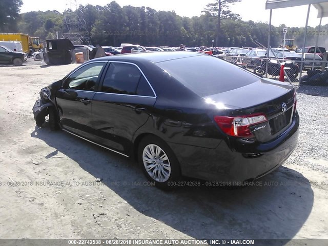 4T1BF1FK5CU038225 - 2012 TOYOTA CAMRY SE/LE/XLE BLACK photo 3