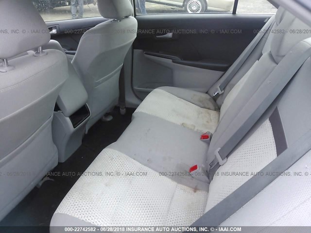 4T4BF1FK6CR236687 - 2012 TOYOTA CAMRY SE/LE/XLE SILVER photo 8