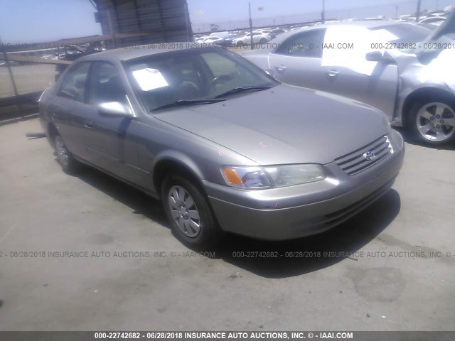 4T1BG22K3XU446463 - 1999 TOYOTA CAMRY CE/LE/XLE 灰色 照片 1