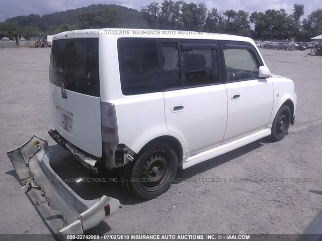 JTLKT324240152602 - 2004 TOYOTA SCION XB WHITE photo 4