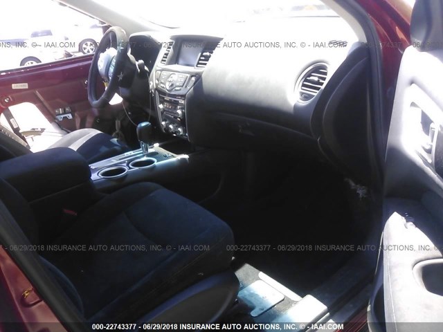 5N1AR2MNXFC704057 - 2015 NISSAN PATHFINDER S/SV/SL/PLATINUM RED photo 5