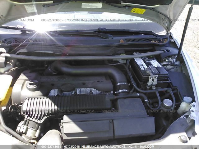 YV1MS682562157115 - 2006 VOLVO S40 T5 SILVER photo 10