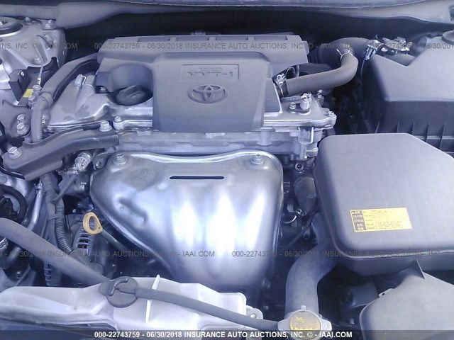 4T4BF1FK0ER419134 - 2014 TOYOTA CAMRY L/SE/LE/XLE SILVER photo 10