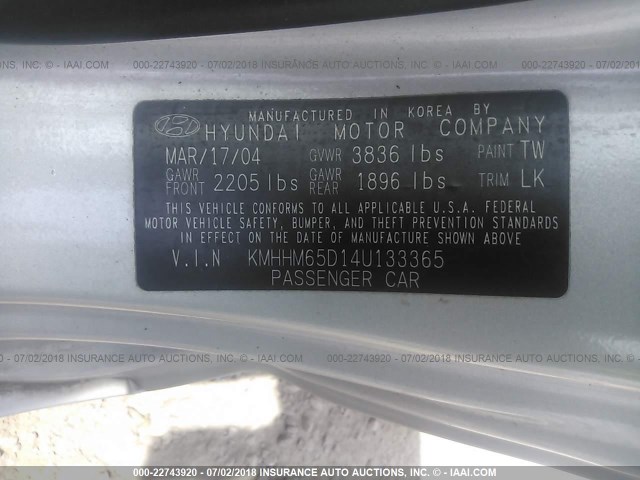 KMHHM65D14U133365 - 2004 HYUNDAI TIBURON SILVER photo 9