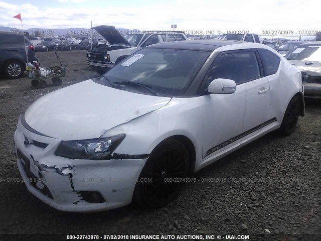 JTKJF5C73D3052826 - 2013 TOYOTA SCION TC 白色 照片 2